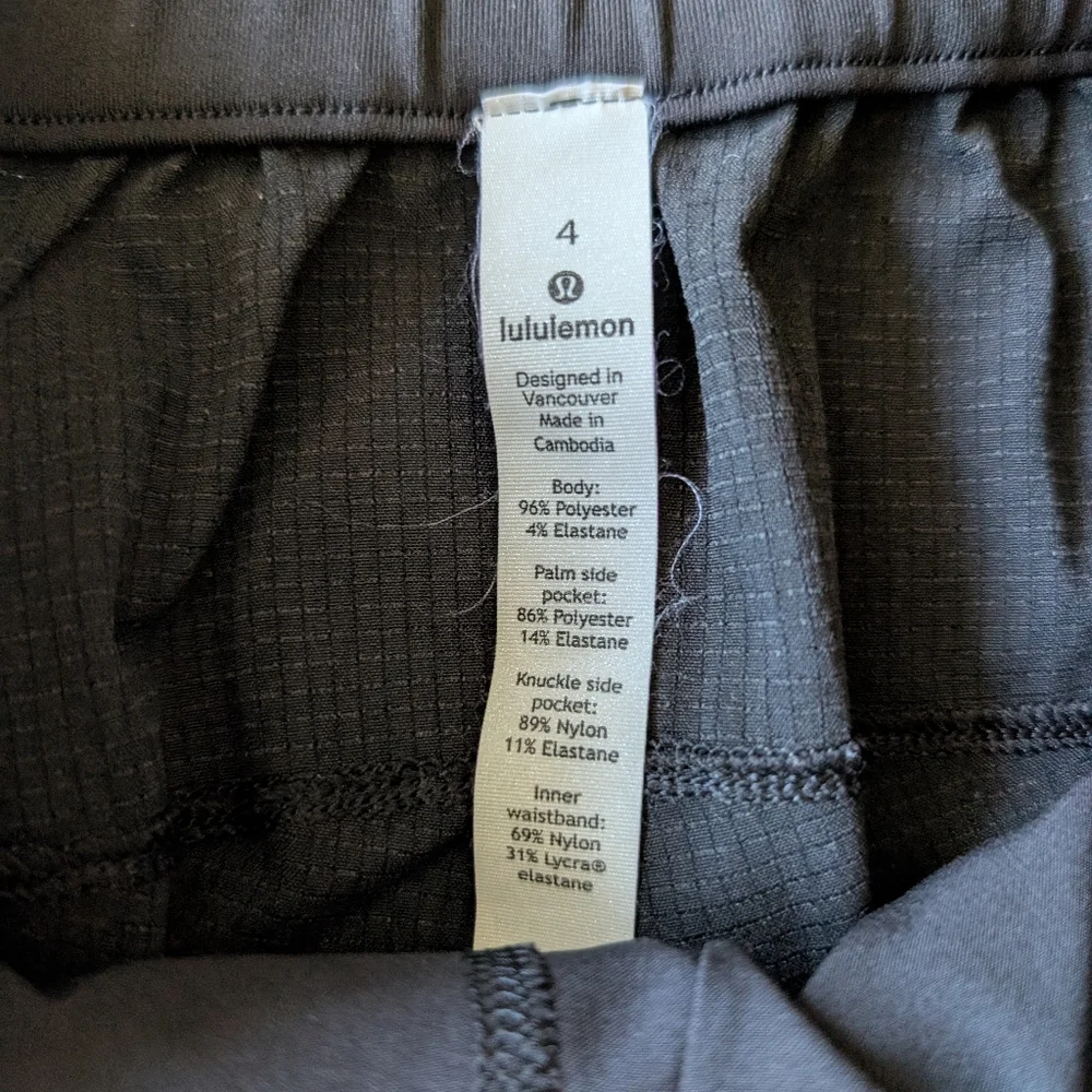 Lululemon Practical Play Short 3.5 Black Size 4 - Picture 3 of 7
